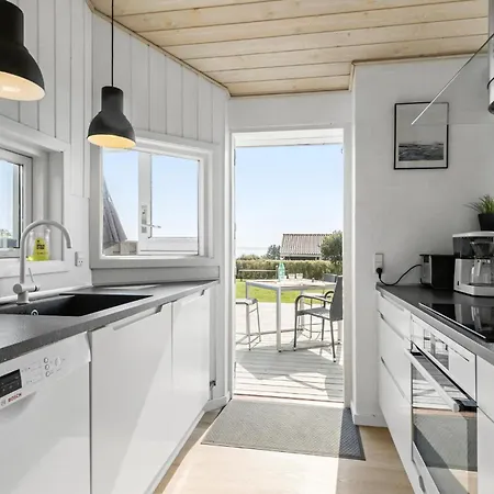 3 Bedroom Cozy In